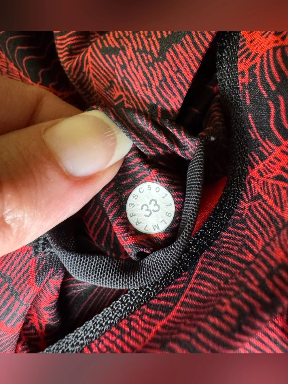 Lululemon Current State Board Swim Short 10” in Spicy Red/Black Size 33